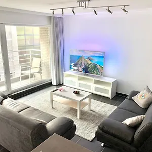 Emiel Centrum Met Garage Appartement Ostende
