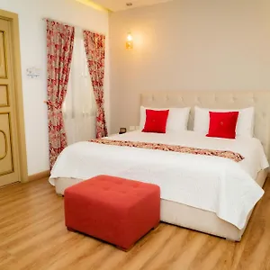 adamas-house-hotel.hotelsquito.com/
